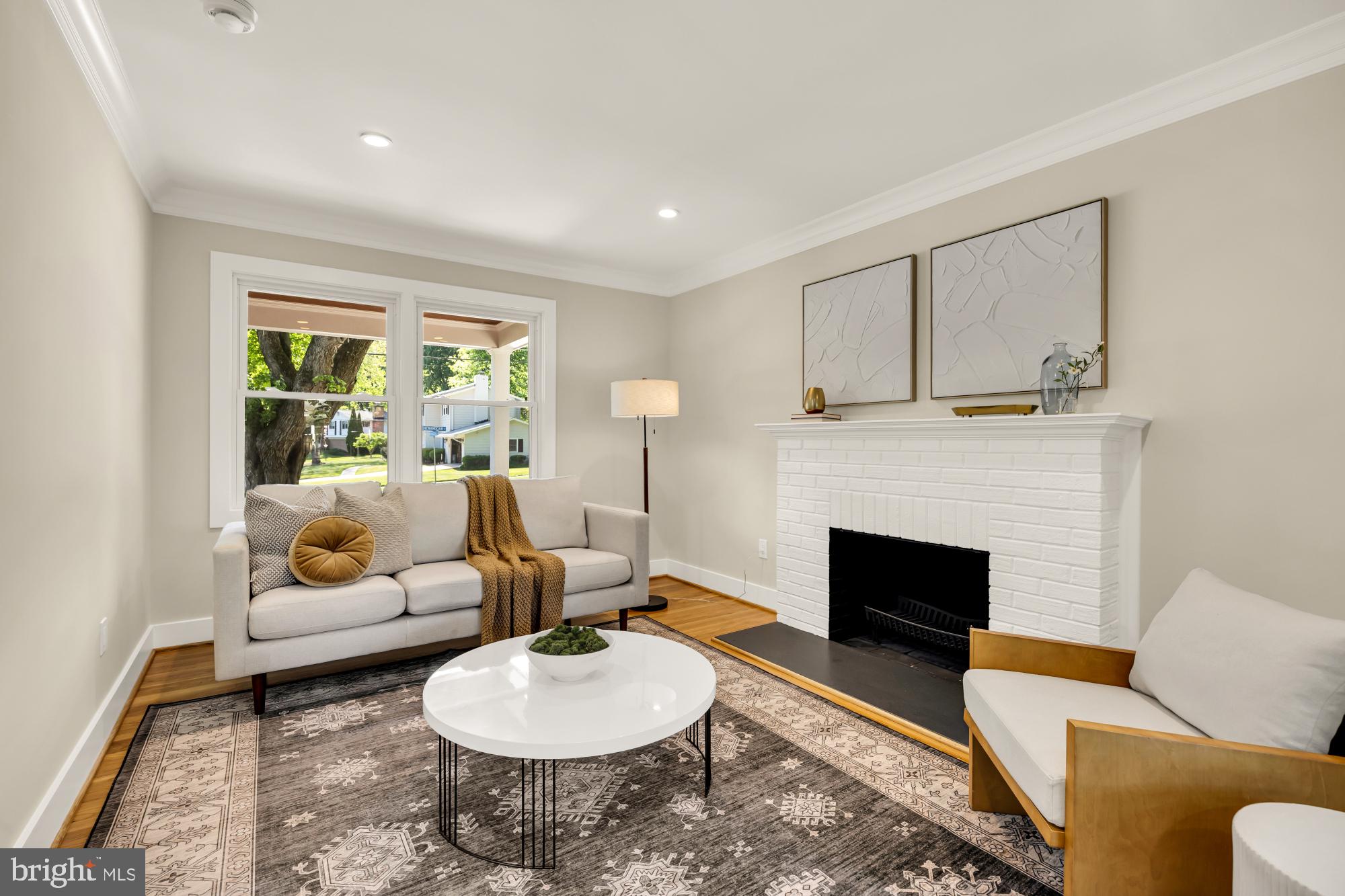 2435 SHENANDOAH STREET