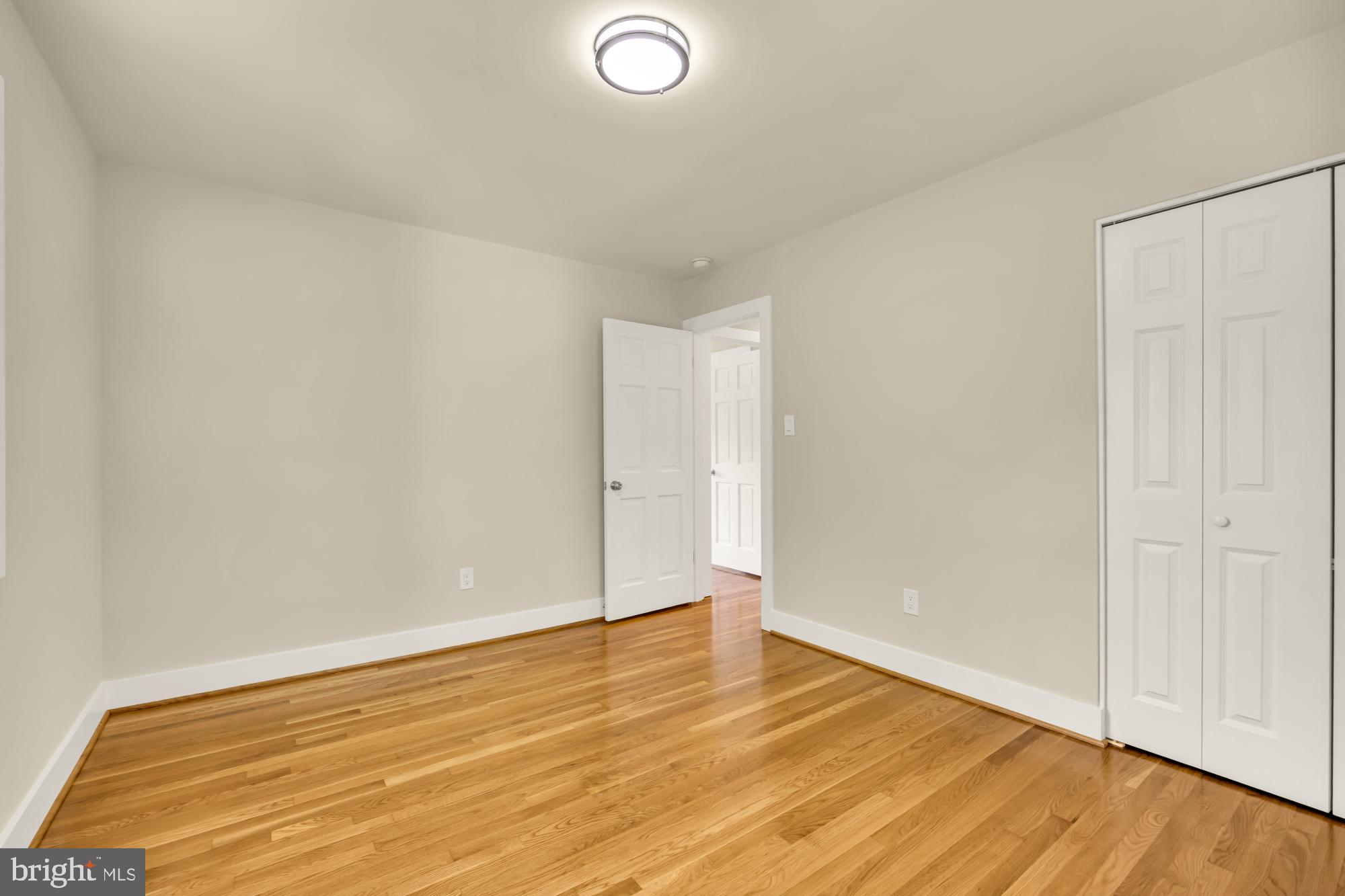 2435 SHENANDOAH STREET