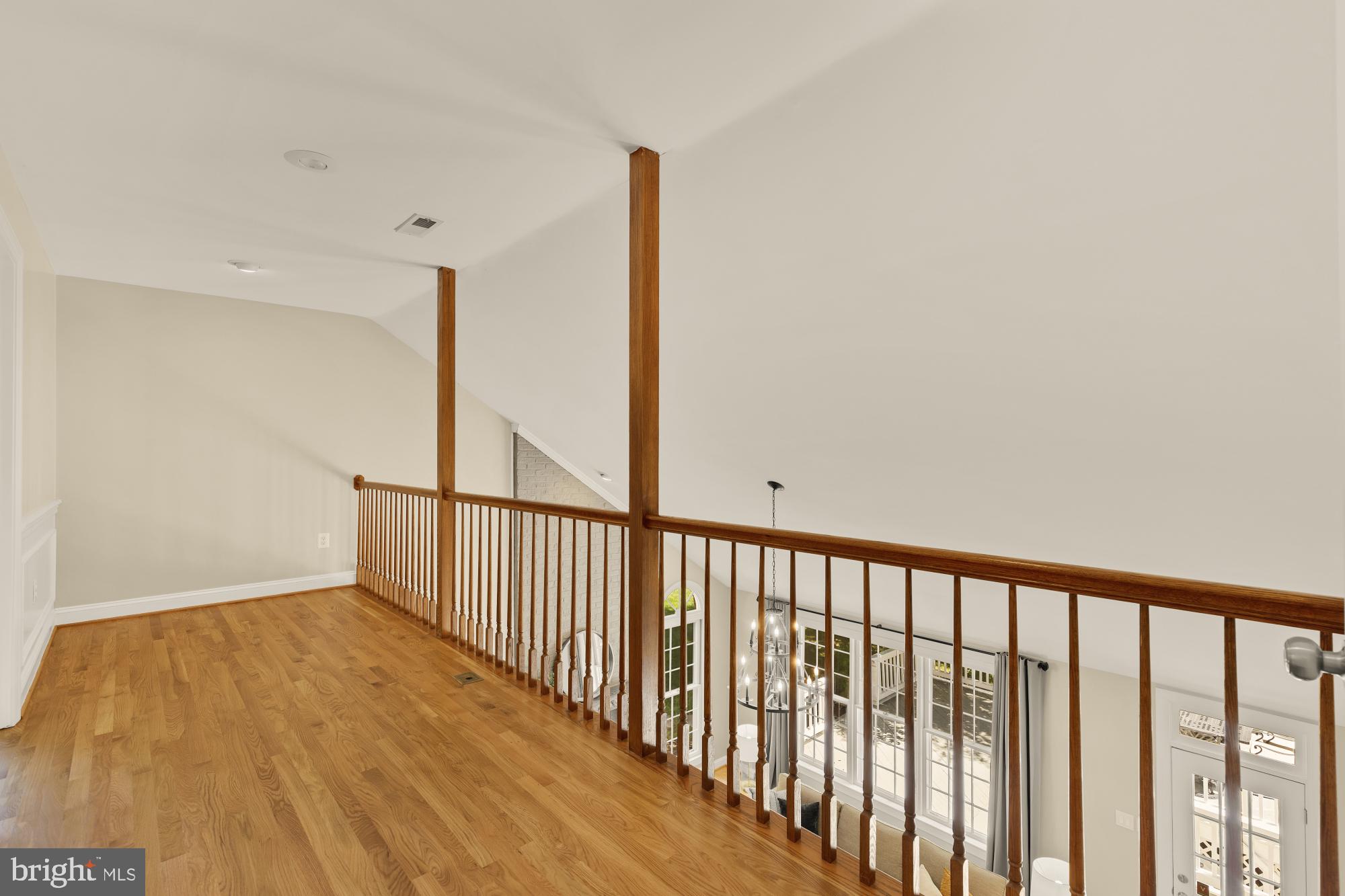2487 OAKTON HILLS DRIVE