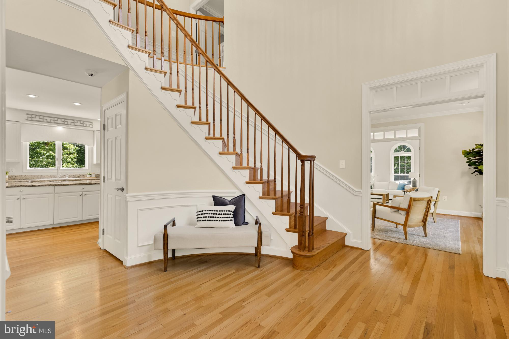 2487 OAKTON HILLS DRIVE