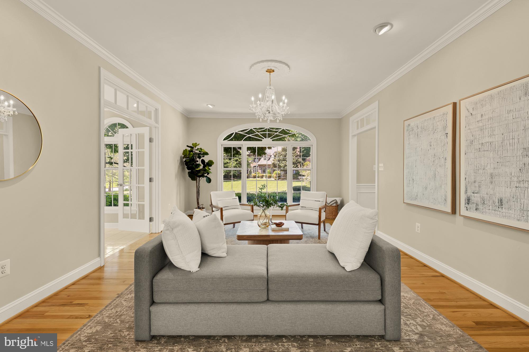 2487 OAKTON HILLS DRIVE
