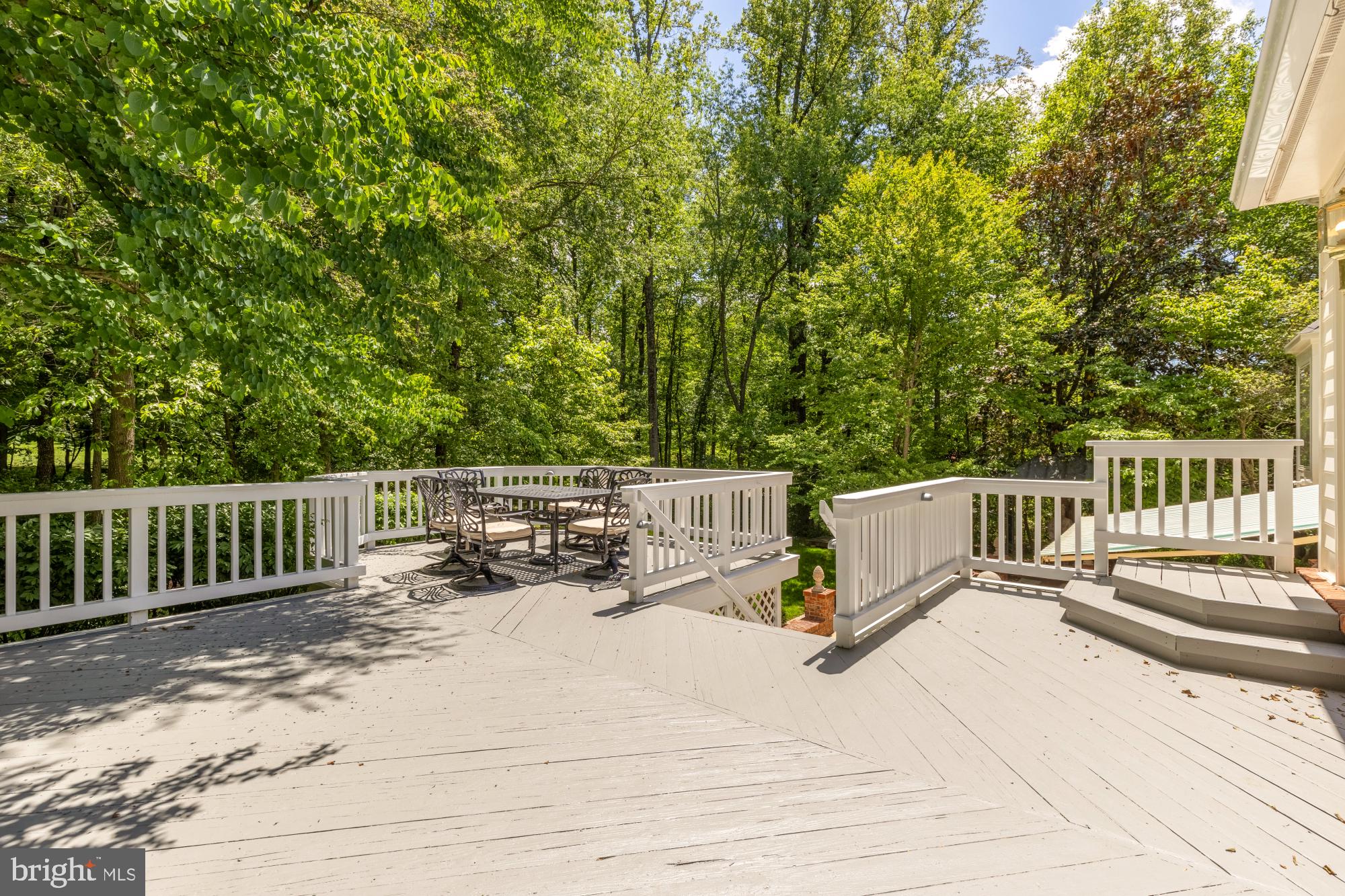 2487 OAKTON HILLS DRIVE