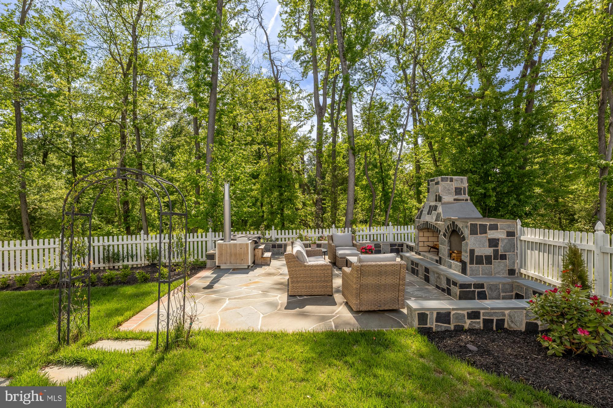 8734 LUKENS LANE
