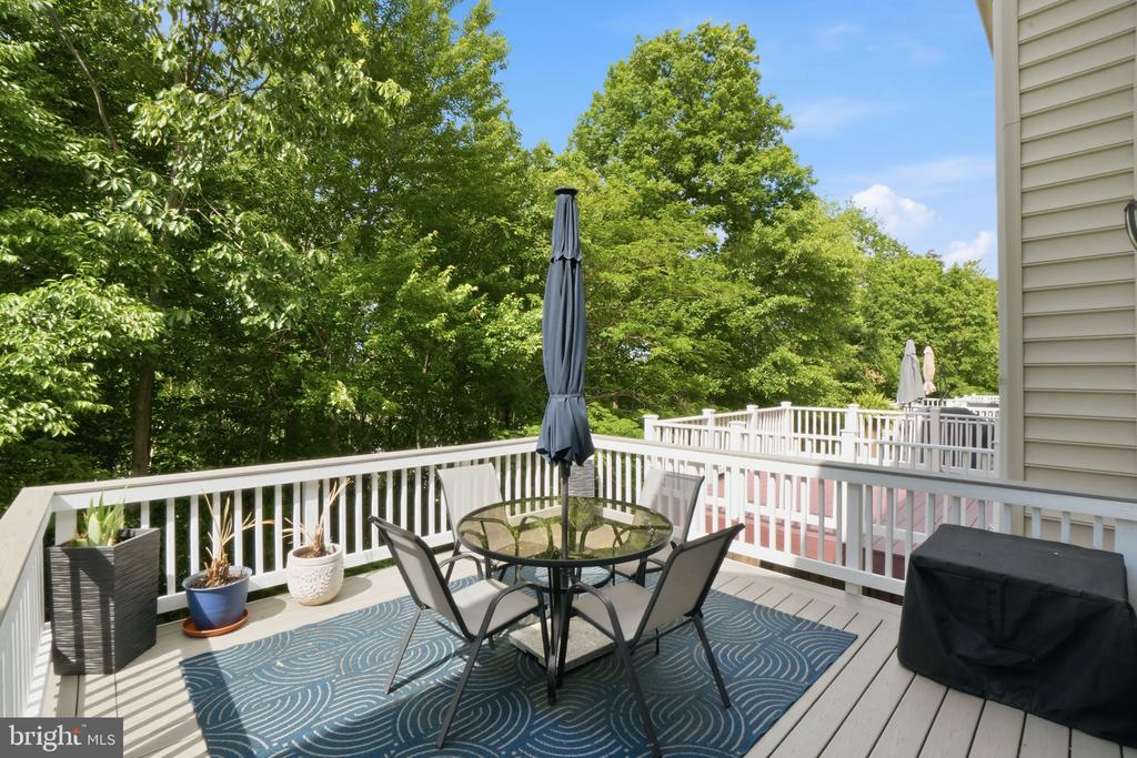 8133 DOVE COTTAGE COURT