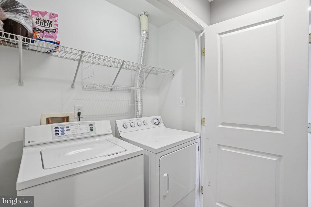 8133 DOVE COTTAGE COURT