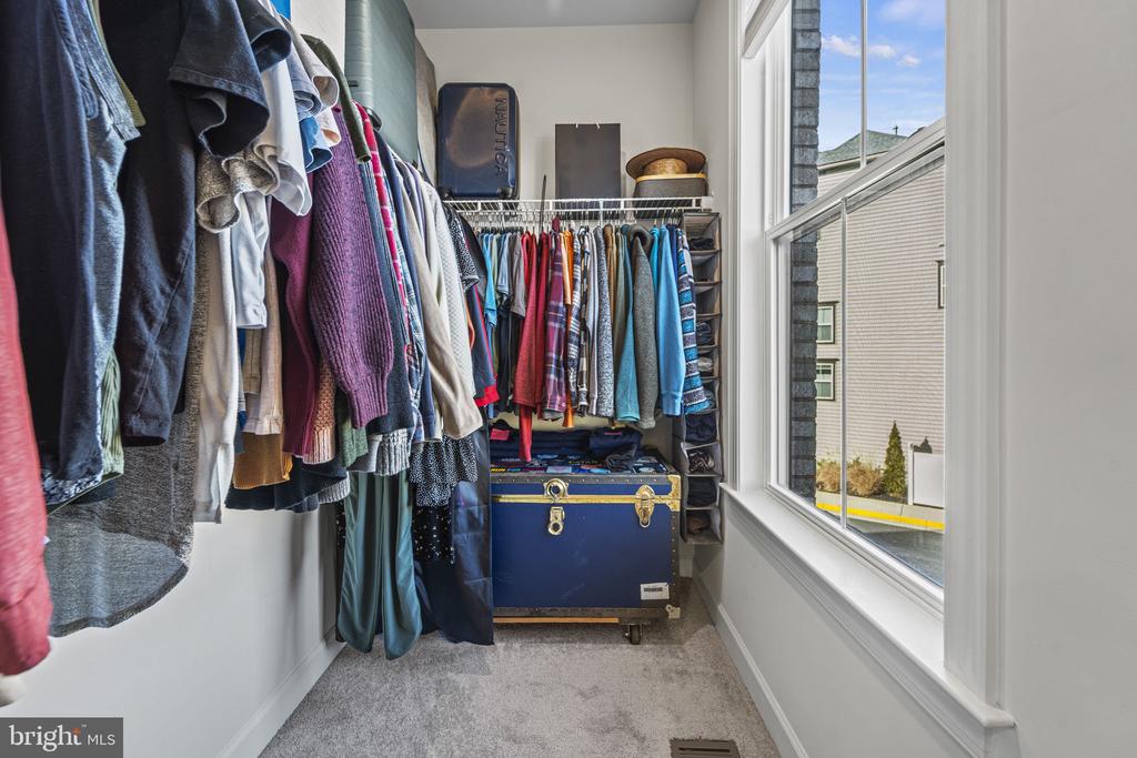 12384 AZURE LANE