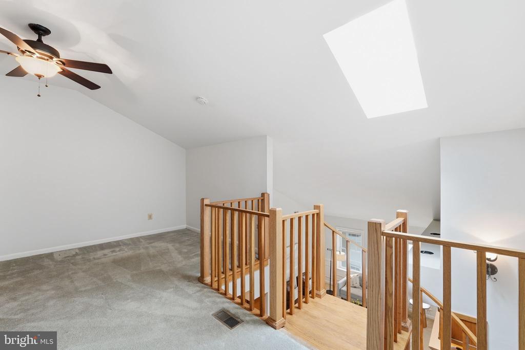 6057 ESSEX HOUSE SQUARE B