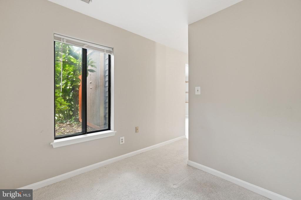 2822 LEE OAKS PLACE Unit: 101