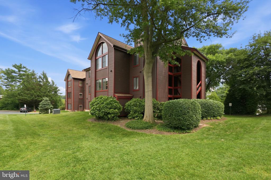 2822 LEE OAKS PLACE Unit: 101