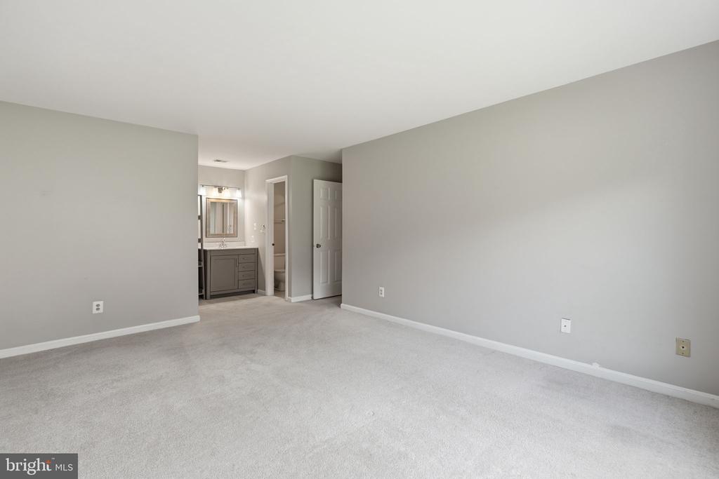 2822 LEE OAKS PLACE Unit: 101