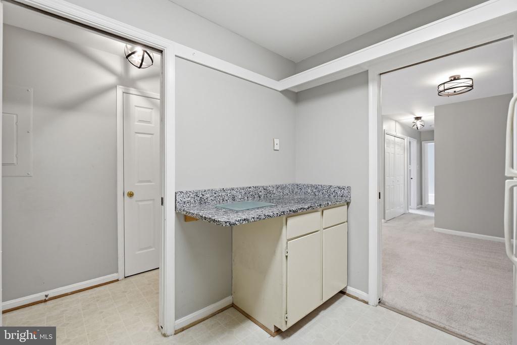 2822 LEE OAKS PLACE Unit: 101