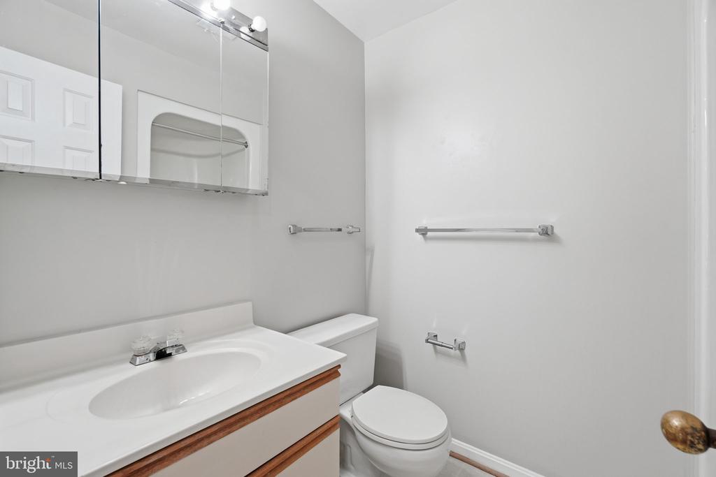 2822 LEE OAKS PLACE Unit: 101