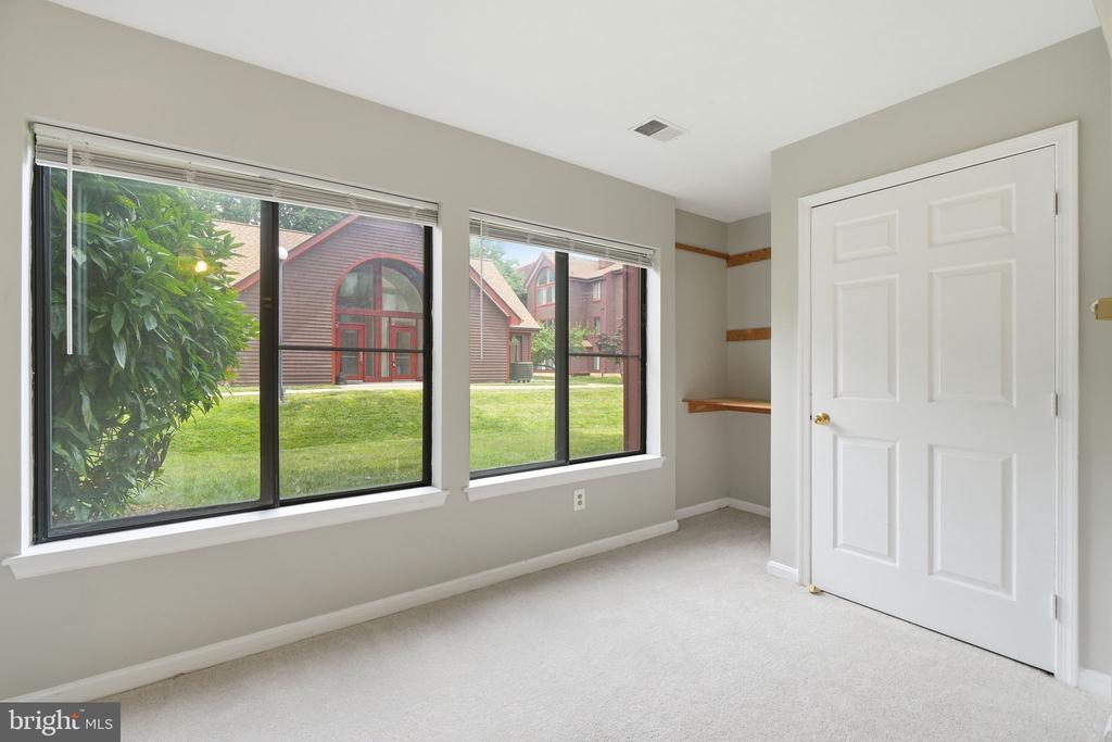 2822 LEE OAKS PLACE Unit: 101