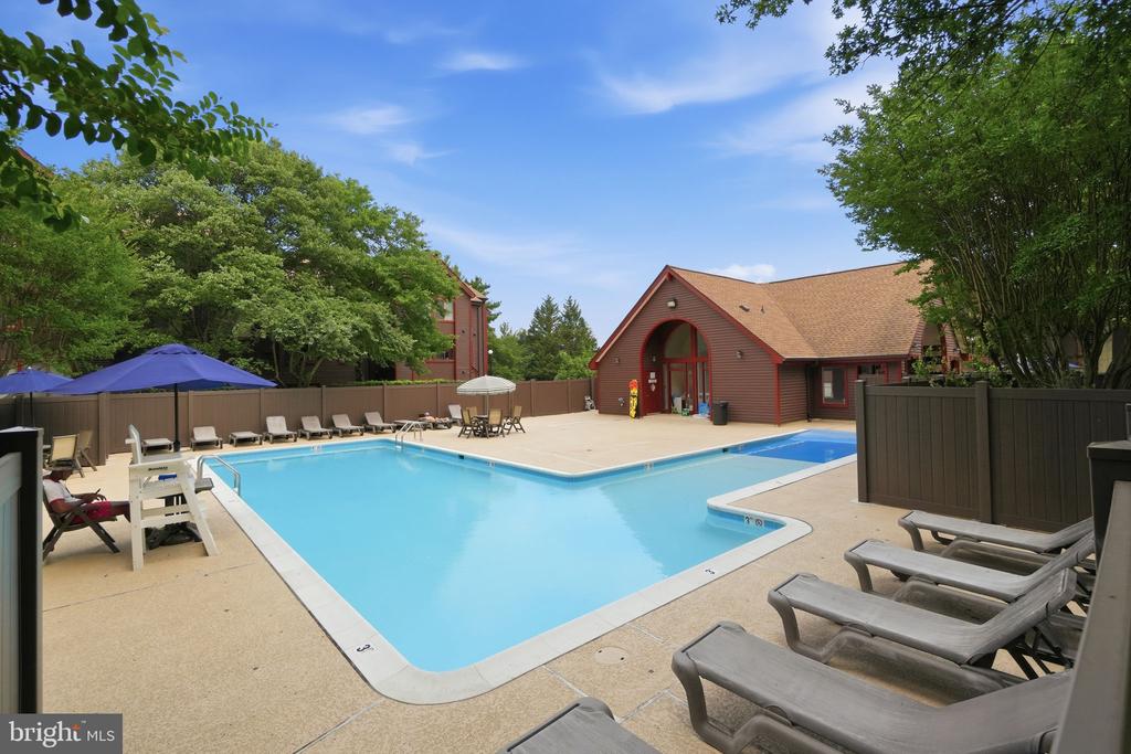 2822 LEE OAKS PLACE Unit: 101