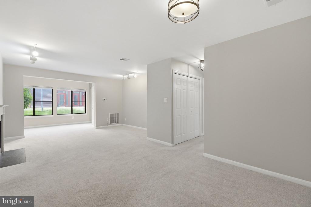 2822 LEE OAKS PLACE Unit: 101