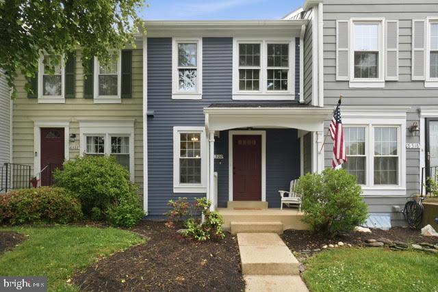 6320 CHIMNEY WOOD COURT