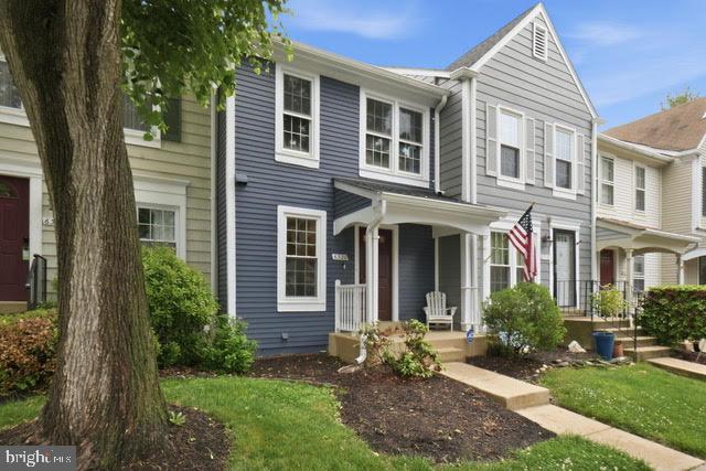 6320 CHIMNEY WOOD COURT
