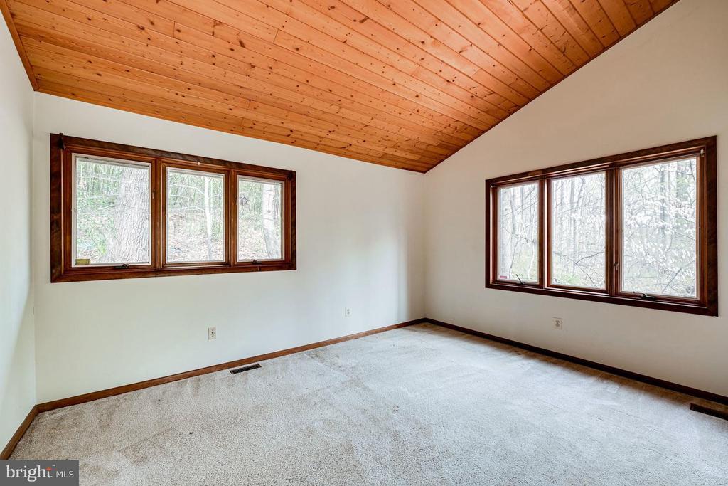 1328 POTOMAC SCHOOL ROAD