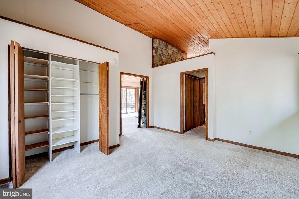 1328 POTOMAC SCHOOL ROAD