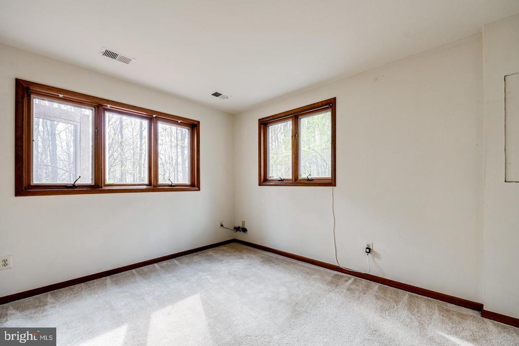 1328 POTOMAC SCHOOL ROAD
