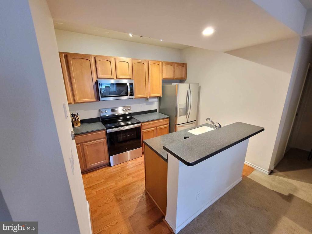 3910 PENDERVIEW DRIVE 624