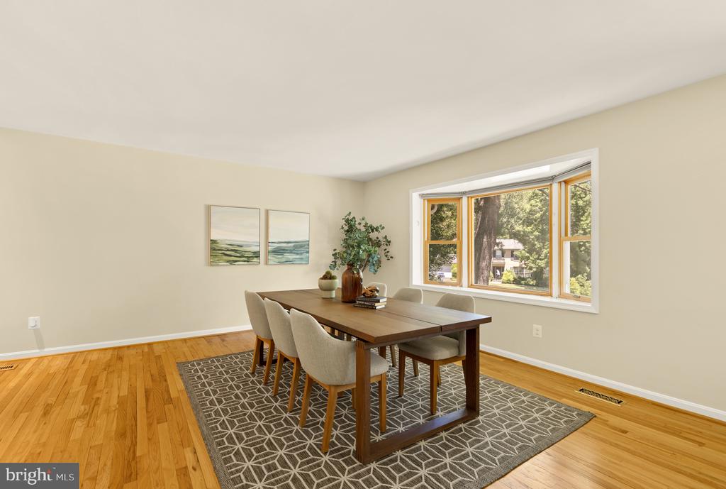 8407 GEORGIAN WAY