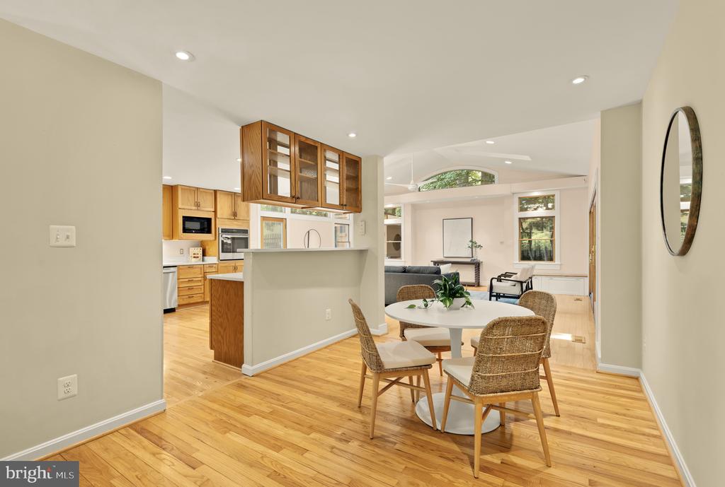 8407 GEORGIAN WAY