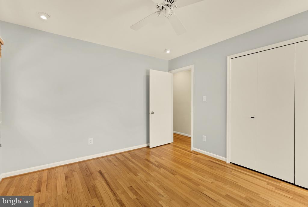 8407 GEORGIAN WAY