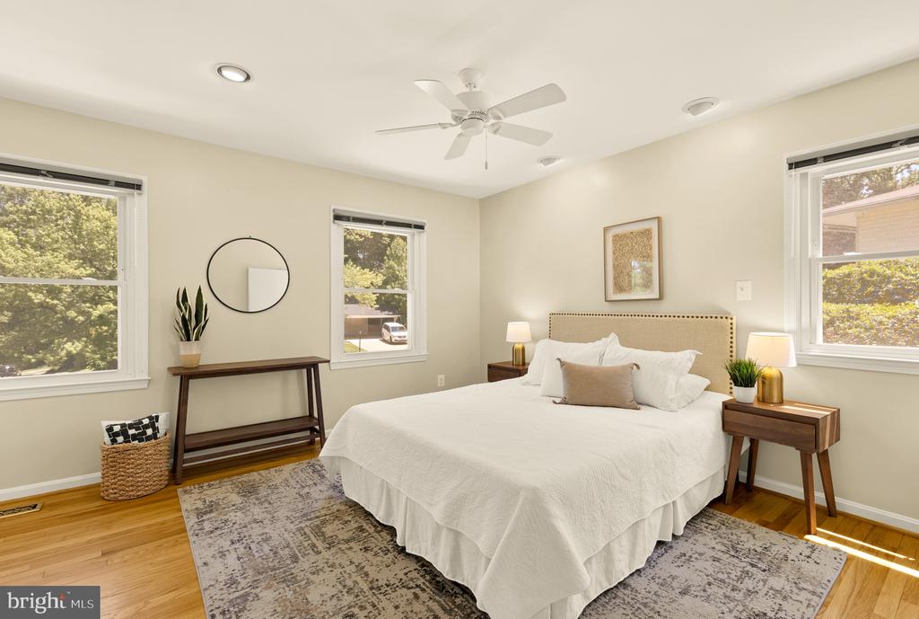 8407 GEORGIAN WAY
