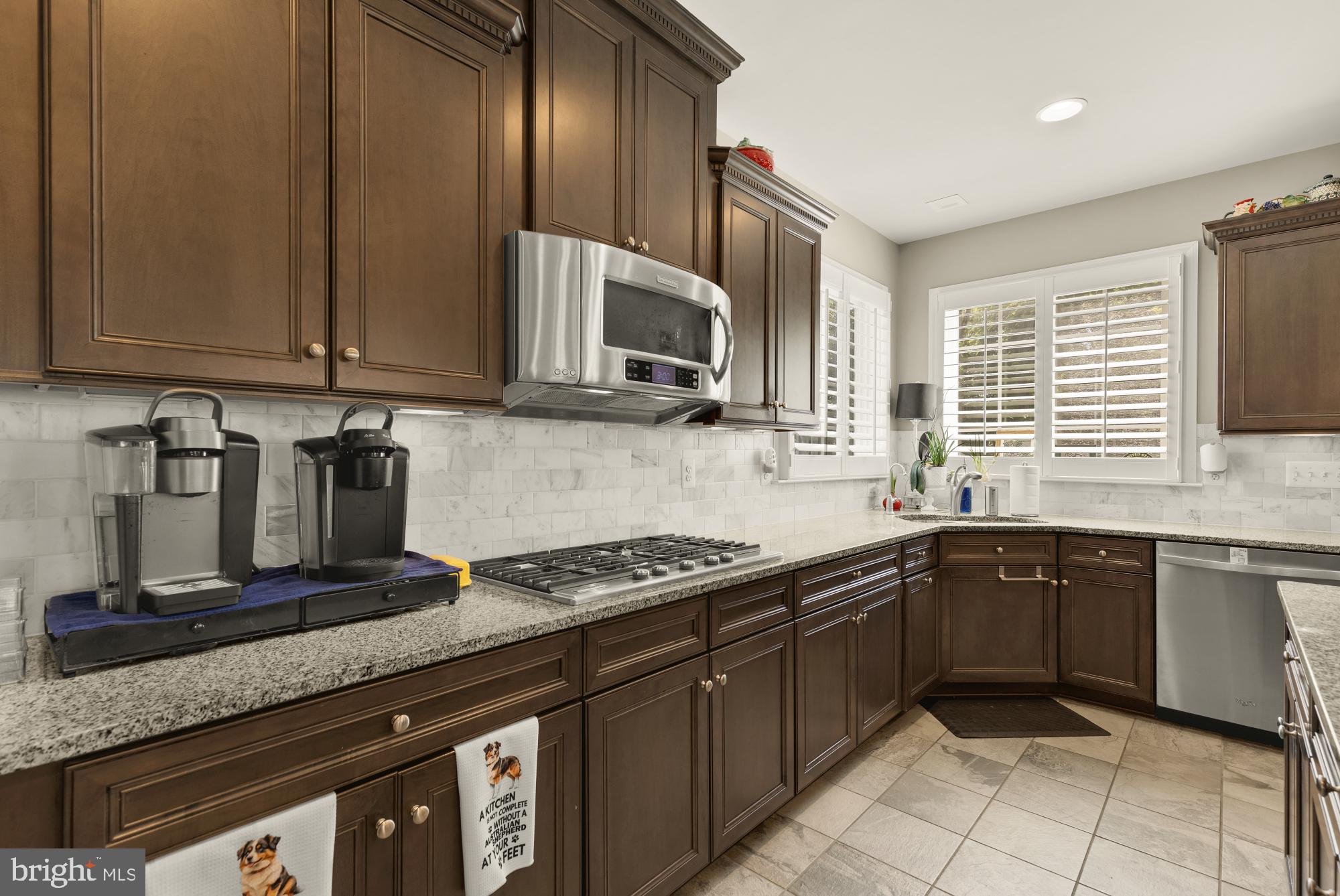 6522 WAYSIDE PLACE