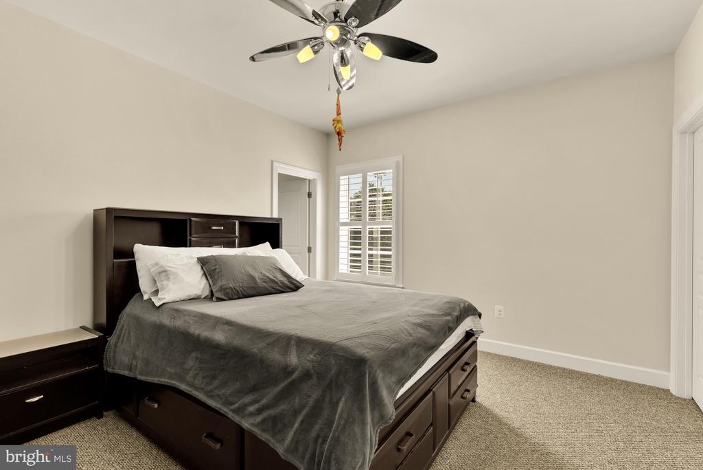 6522 WAYSIDE PLACE