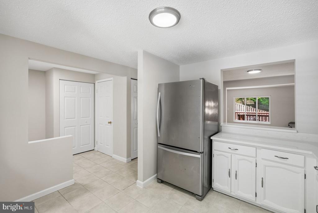 5851 JACKSONS OAK COURT