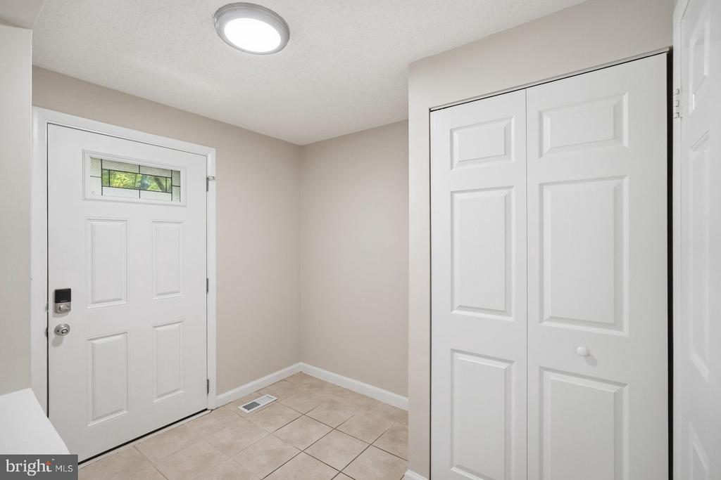 5851 JACKSONS OAK COURT
