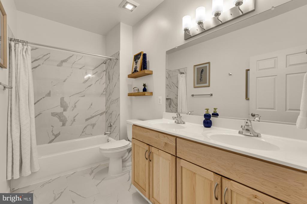 4210 MOZART BRIGADE LANE C 4210-C