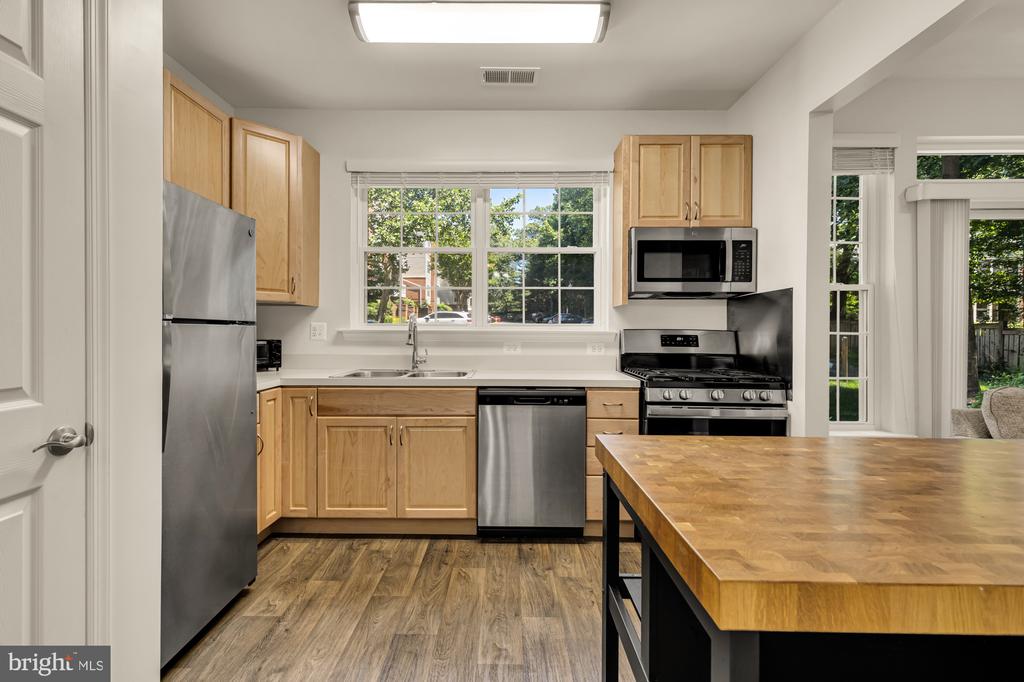 4210 MOZART BRIGADE LANE C 4210-C
