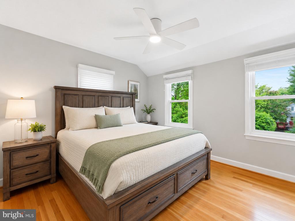 5935 WILLIAMSBURG ROAD