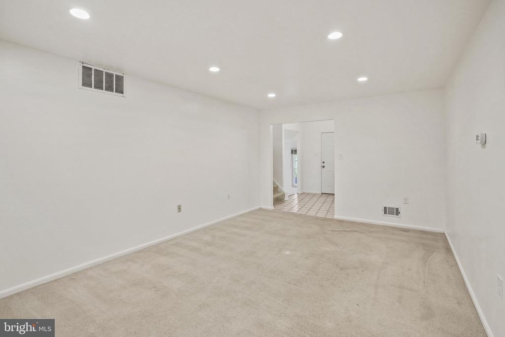 9086 BROOK FORD ROAD