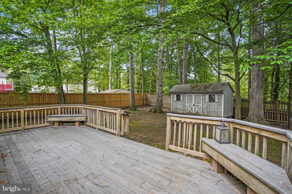 9086 BROOK FORD ROAD