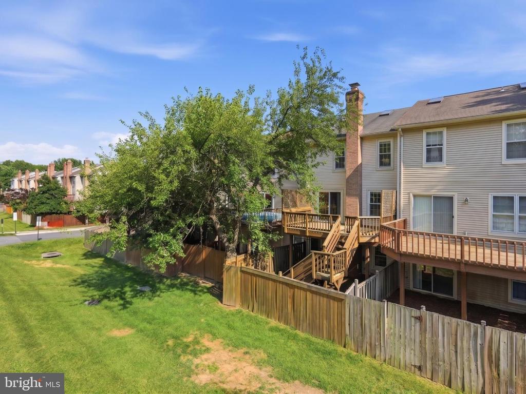 4262 FOX LAKE DRIVE