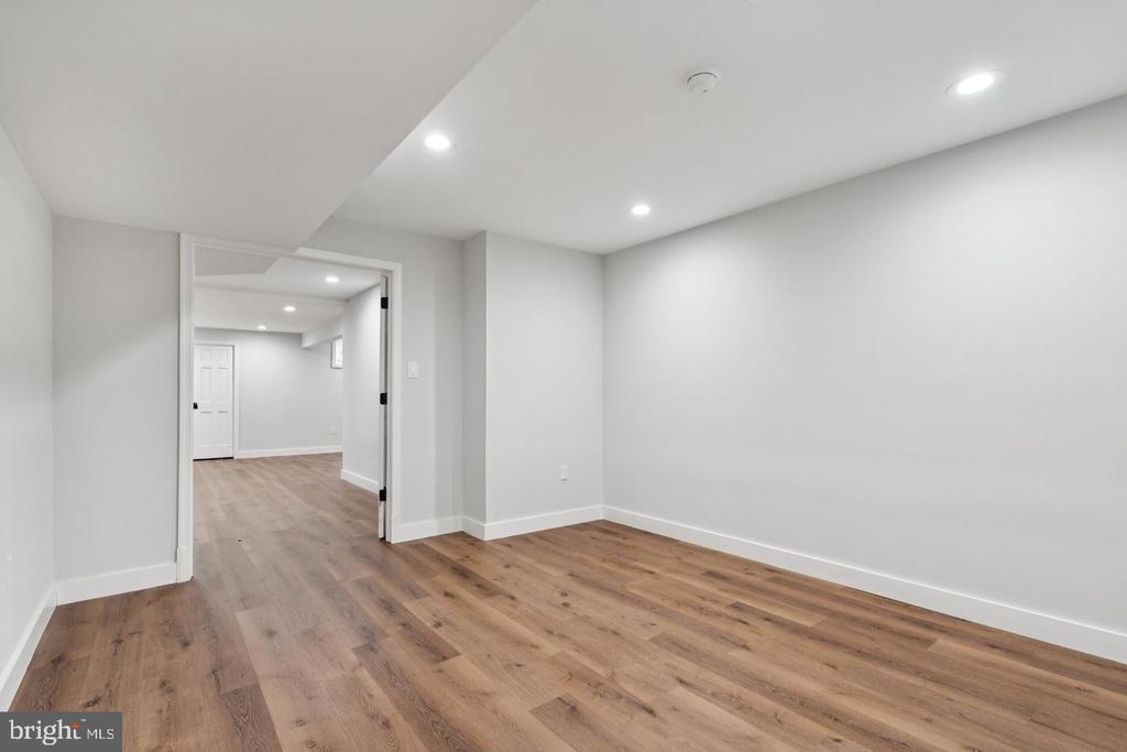1291 MASON MILL COURT