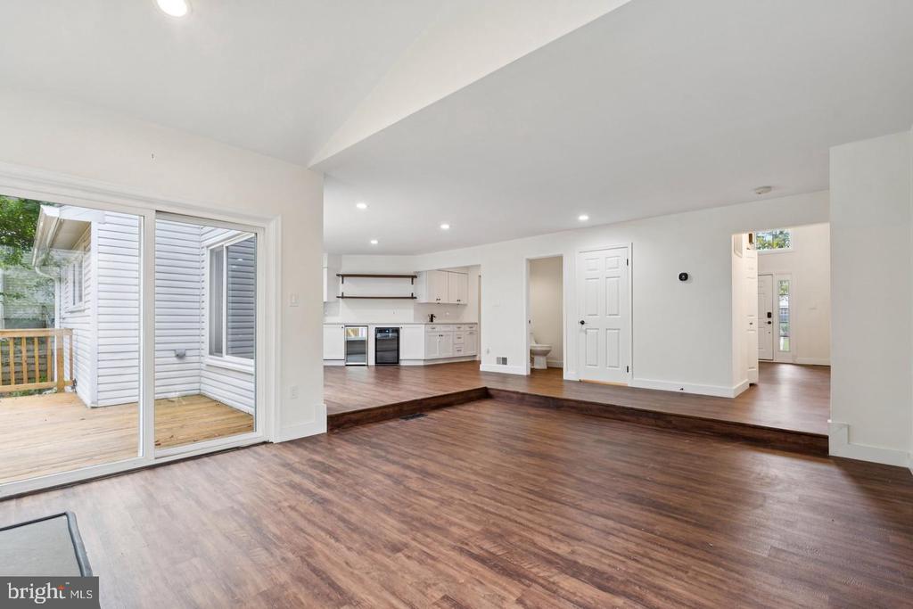 1291 MASON MILL COURT