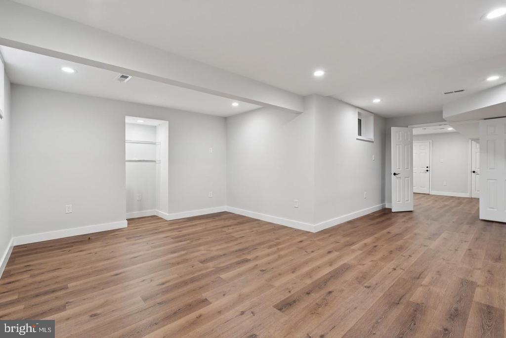 1291 MASON MILL COURT