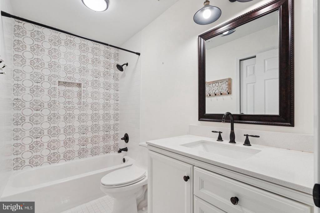 1291 MASON MILL COURT