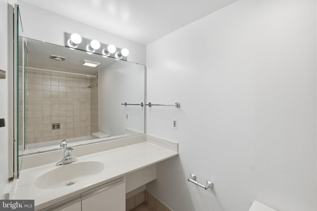 FAIRFAX Unit: 503