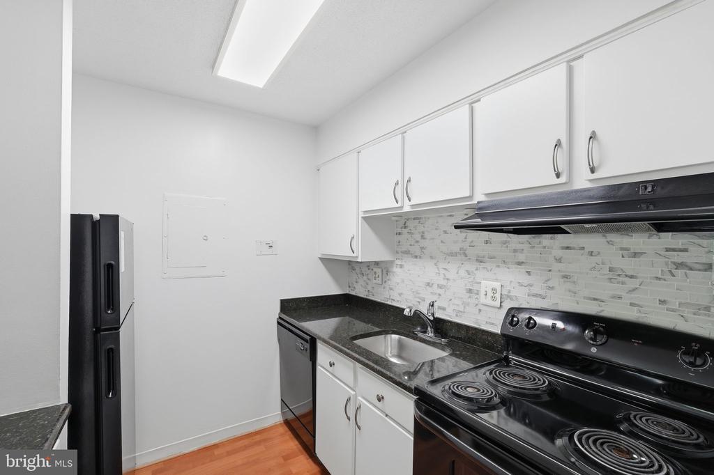 FAIRFAX Unit: 503
