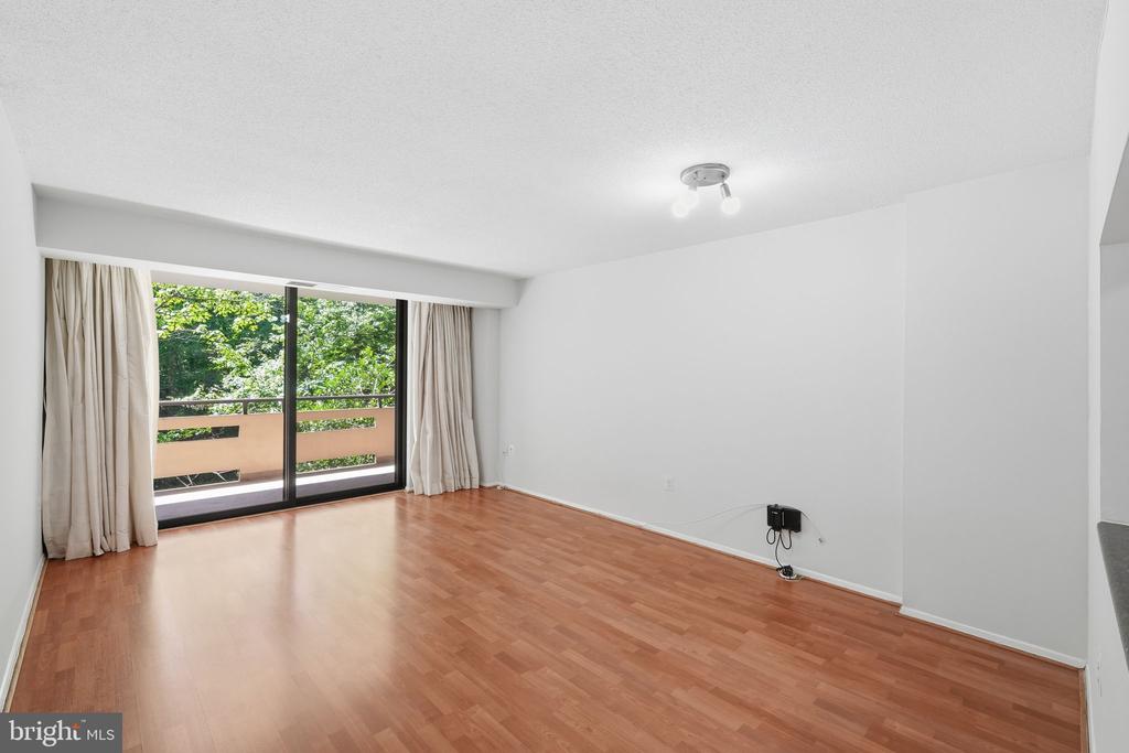 FAIRFAX Unit: 503
