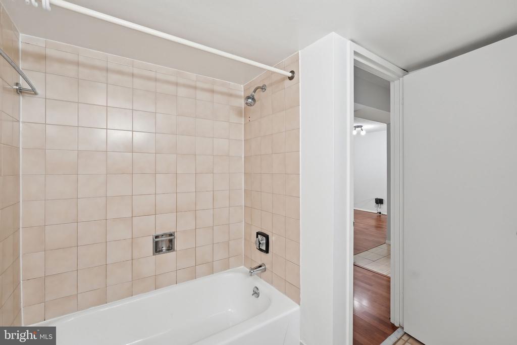 FAIRFAX Unit: 503