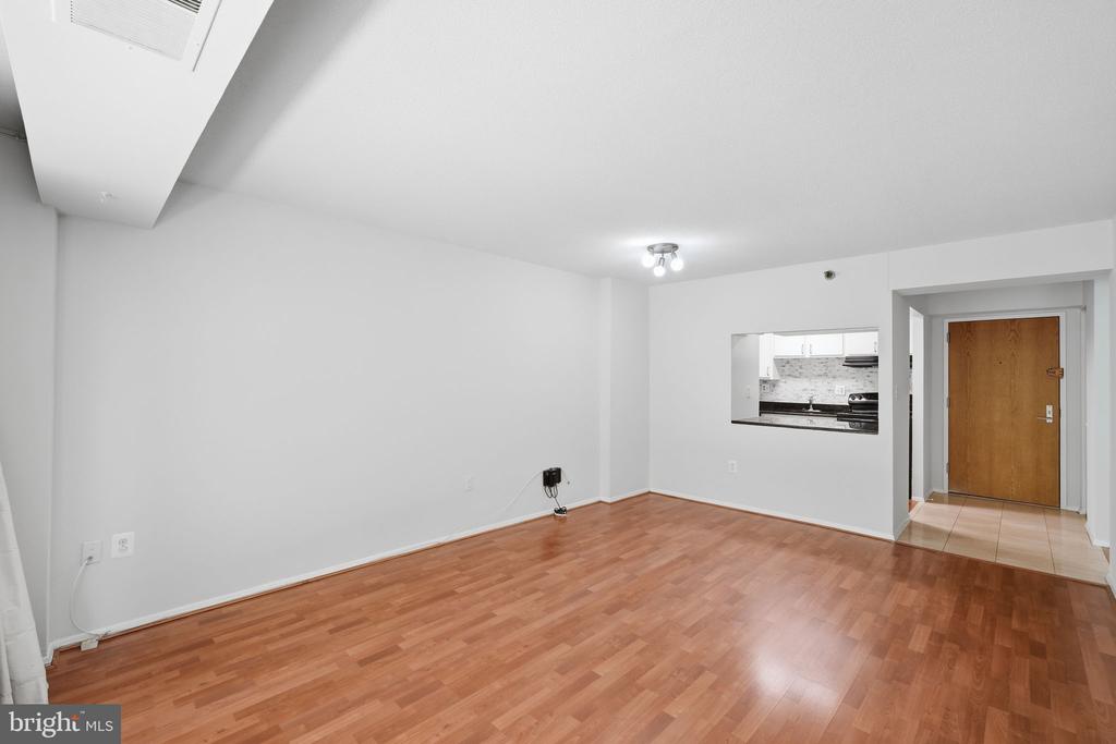 FAIRFAX Unit: 503