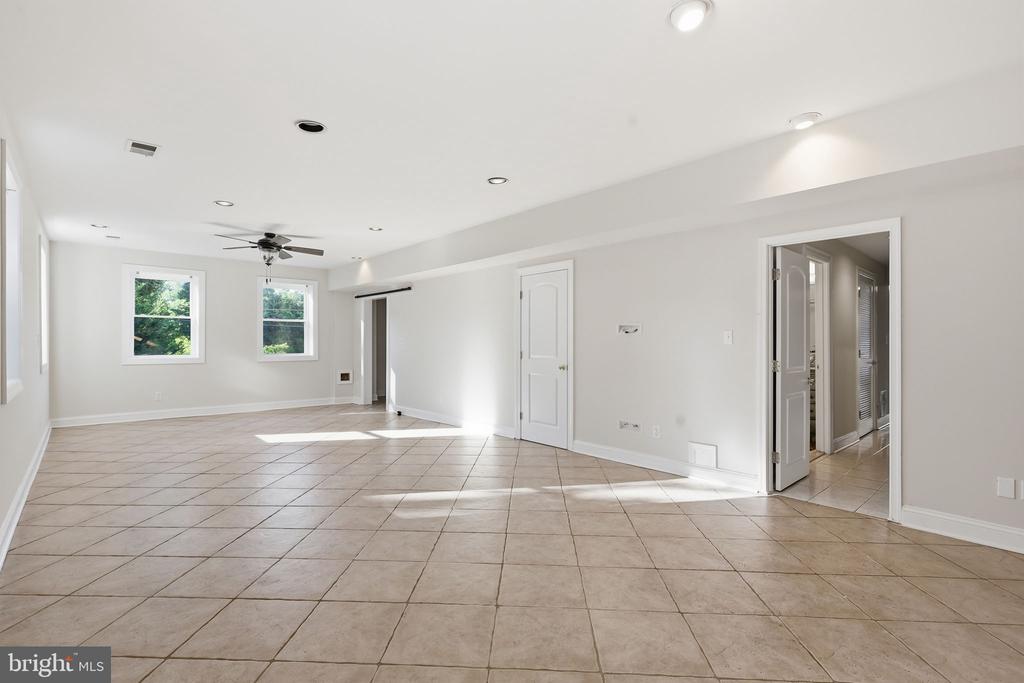 7421 SHREVE ROAD