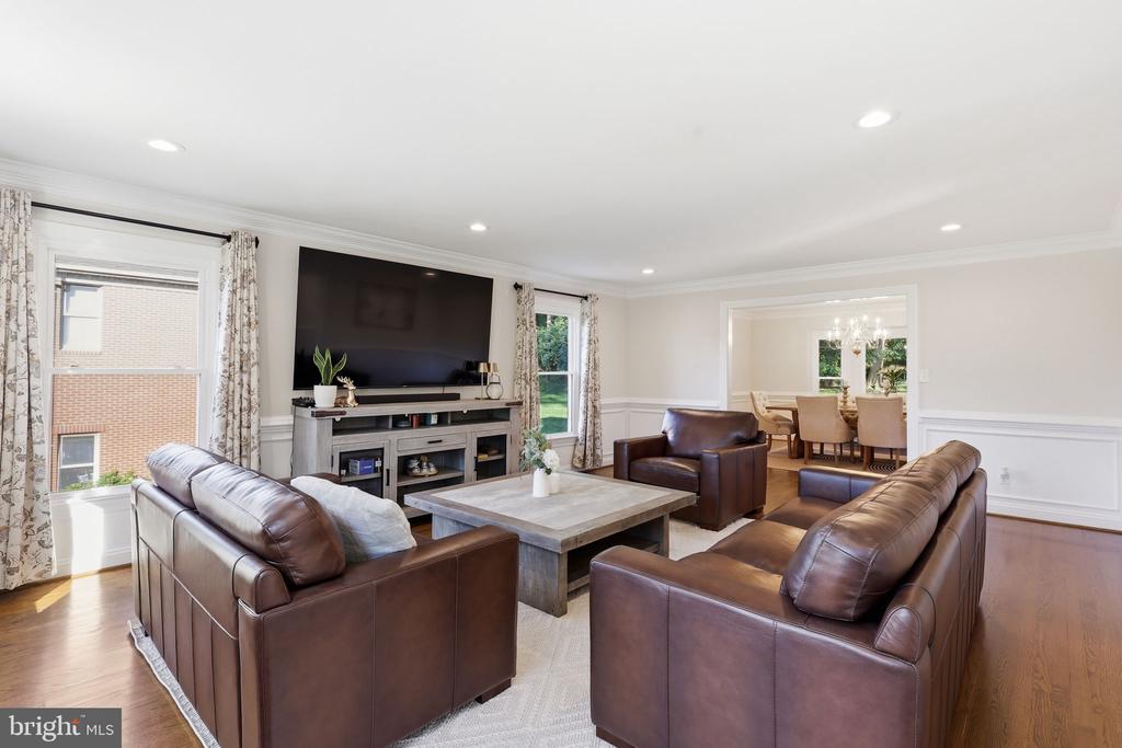 7421 SHREVE ROAD